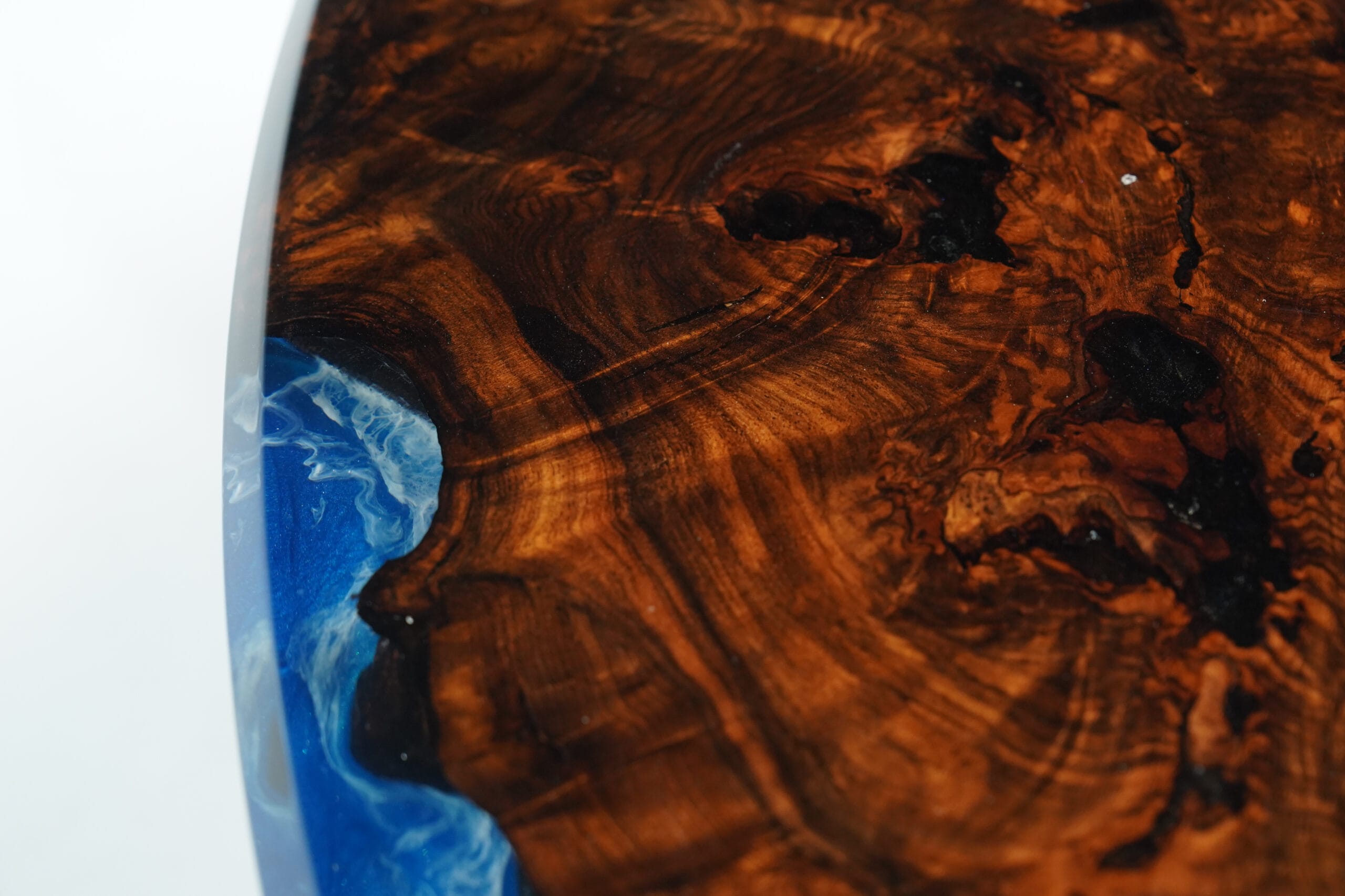 Masută de cafea din lemn radacina nuc & Epoxy - imagine 11