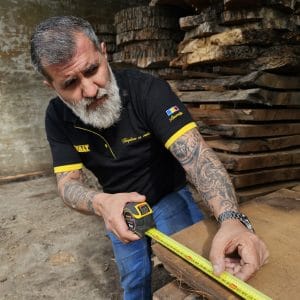 Tricouri unice „Tâmplarul cu Radio”