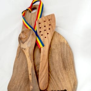 Set tocător & 2 ustensile bucătărie cu găuri