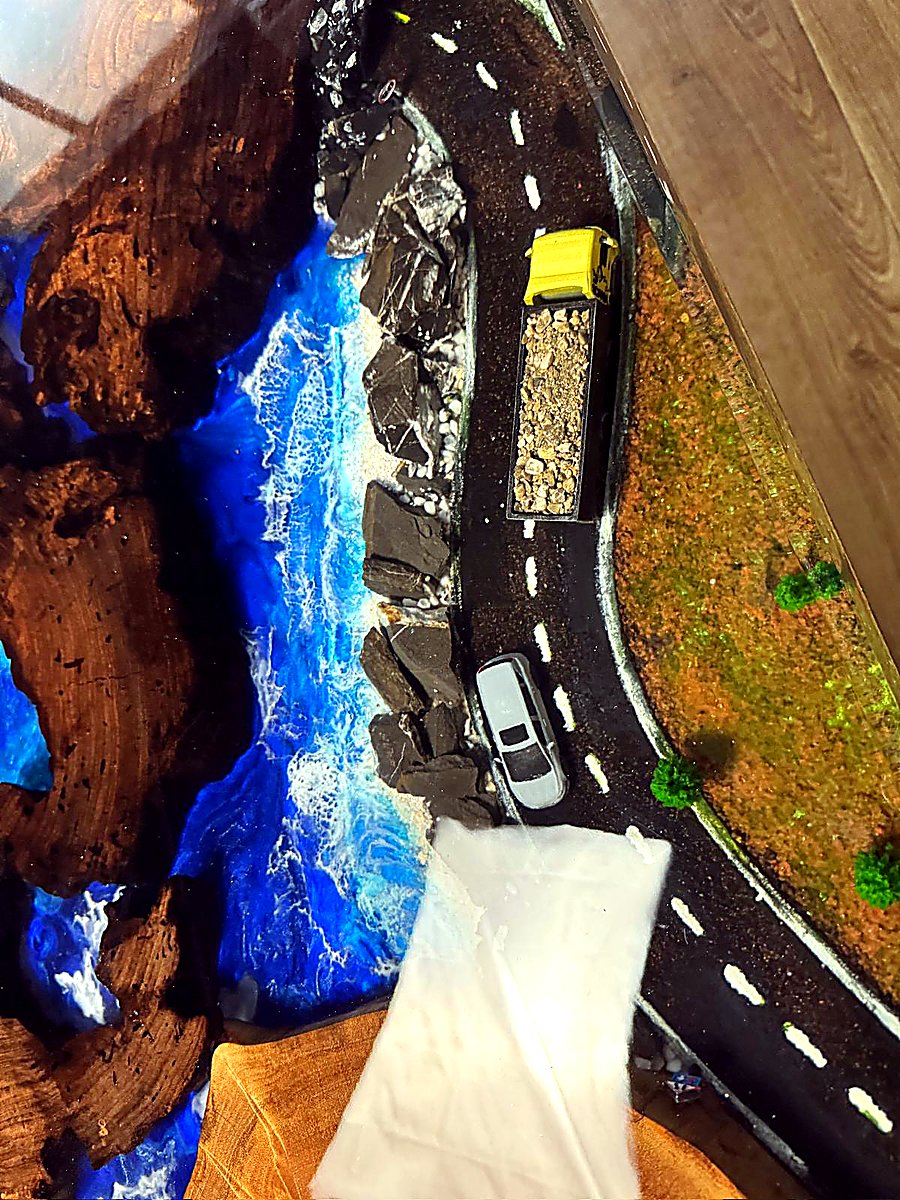 Masă dining din nuc & Epoxy 2 - imagine 3